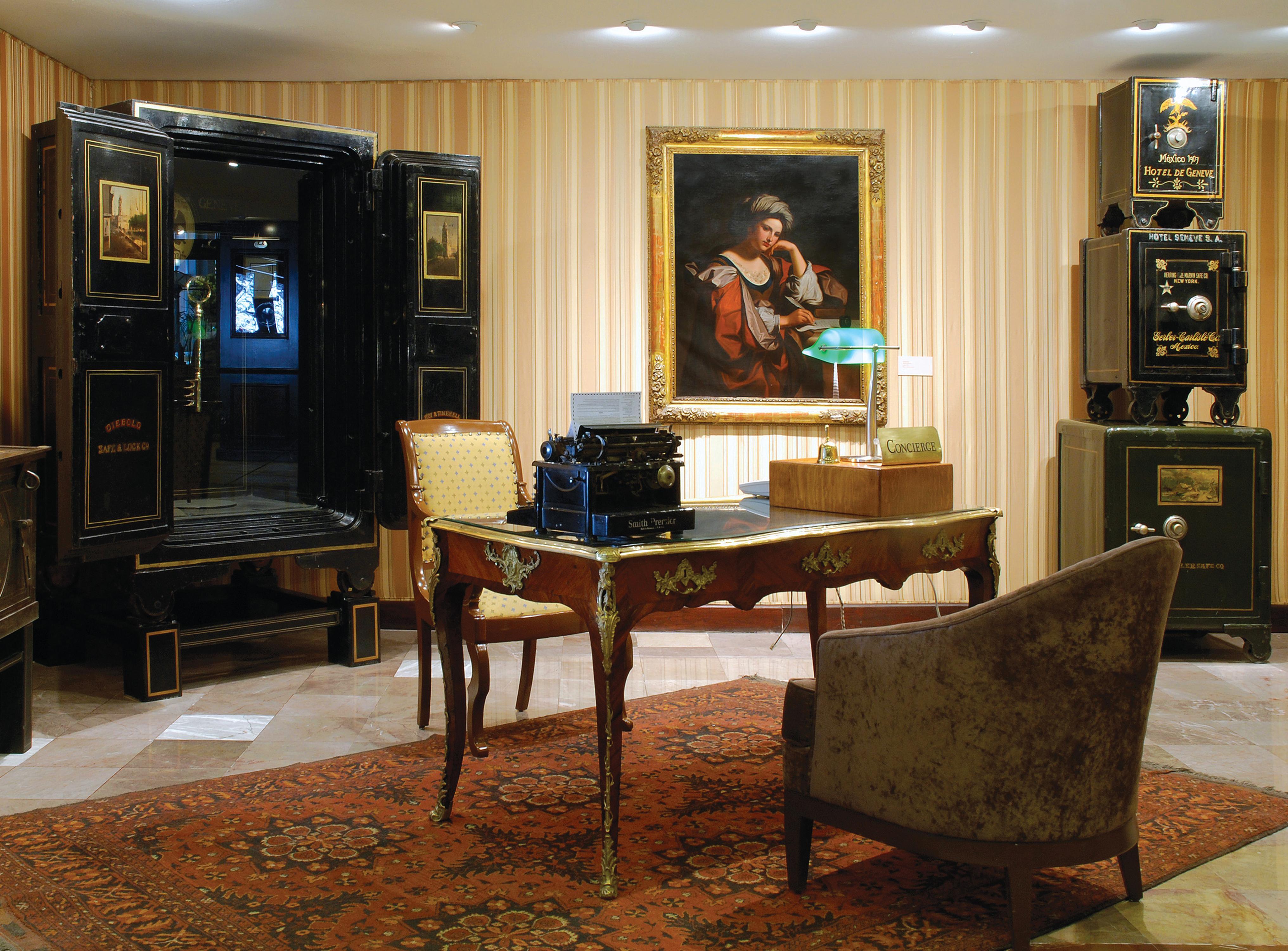 Hotel Geneve Cd De Mexico Exteriör bild The study of the 10th Duke of Grafton